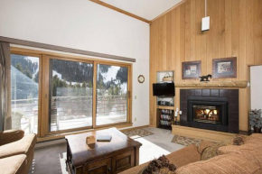 Ski Run - Mountain House Keystone